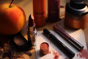 Read more about the article The Ultimate Matte Lip. MAC taupe